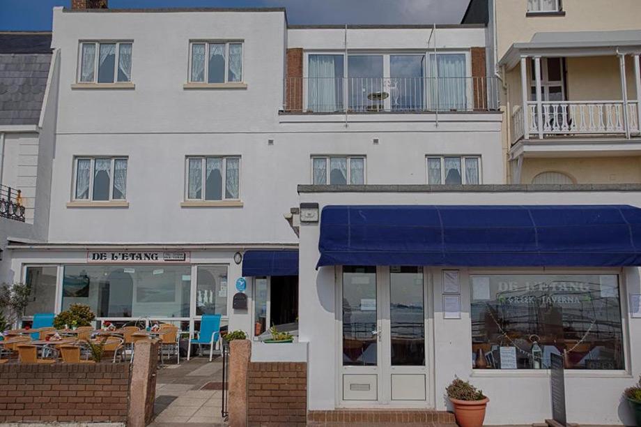 De L'Etang Guest House, Jersey