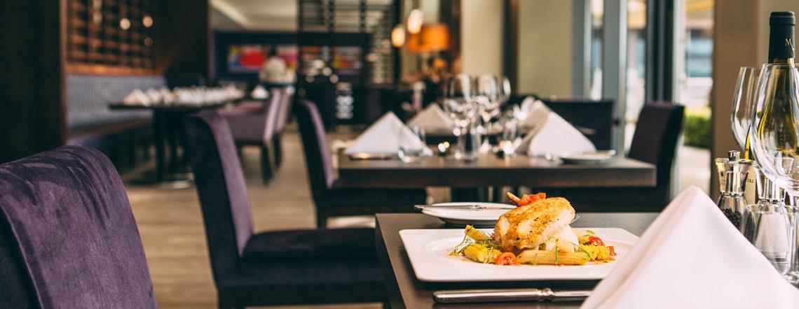 Radisson waterfront restaurant 04